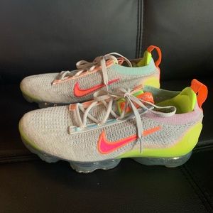 Nike Vapormax Flyknit 2021 Women’s Size 8